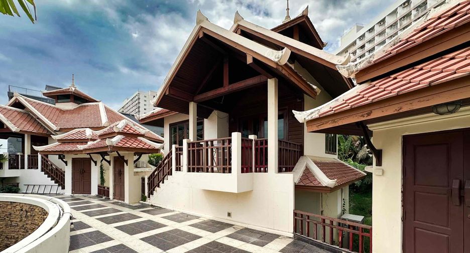 À louer 32 chambres local commercial à Jomtien, Pattaya