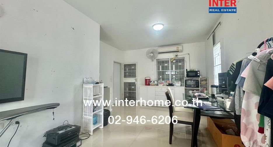 For sale 3 ベッドルーム townhouse in Bang Khun Thian, Bangkok
