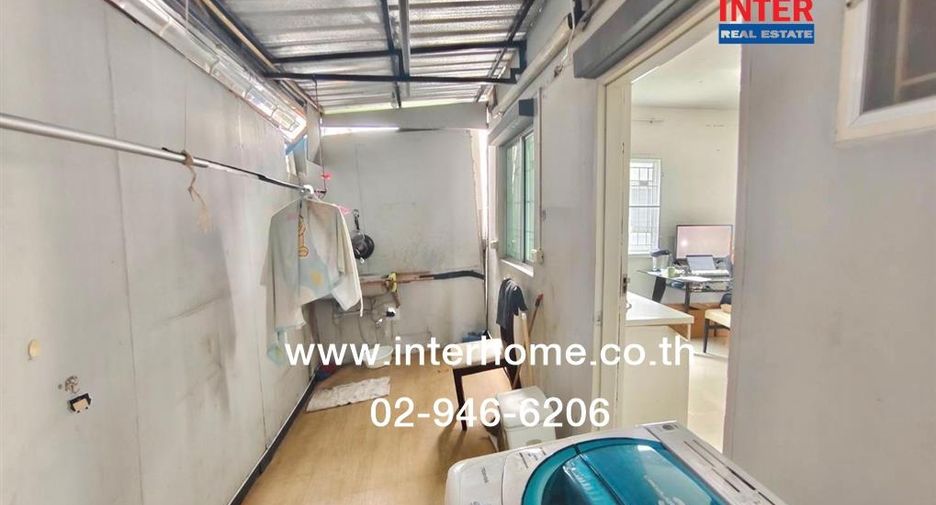 For sale 3 ベッドルーム townhouse in Bang Khun Thian, Bangkok