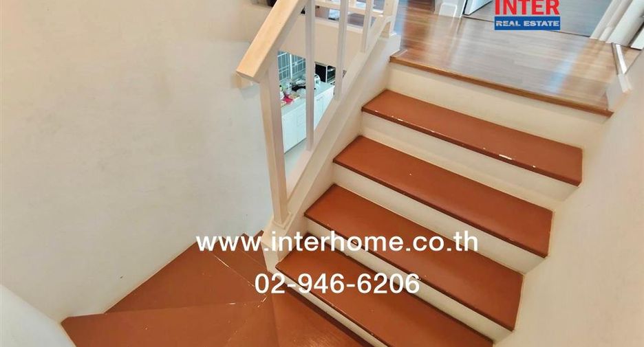For sale 3 ベッドルーム townhouse in Bang Khun Thian, Bangkok