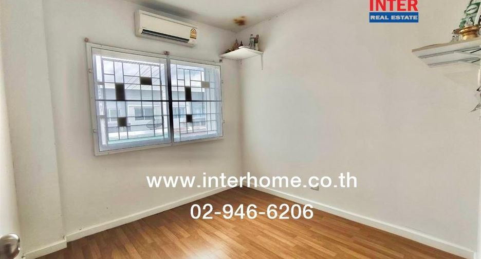 For sale 3 ベッドルーム townhouse in Bang Khun Thian, Bangkok