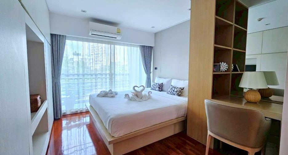 For rent 1 bed serviced apartment in Khlong Toei, Bangkok