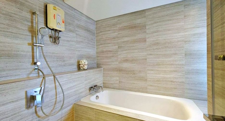 For rent 1 bed serviced apartment in Khlong Toei, Bangkok