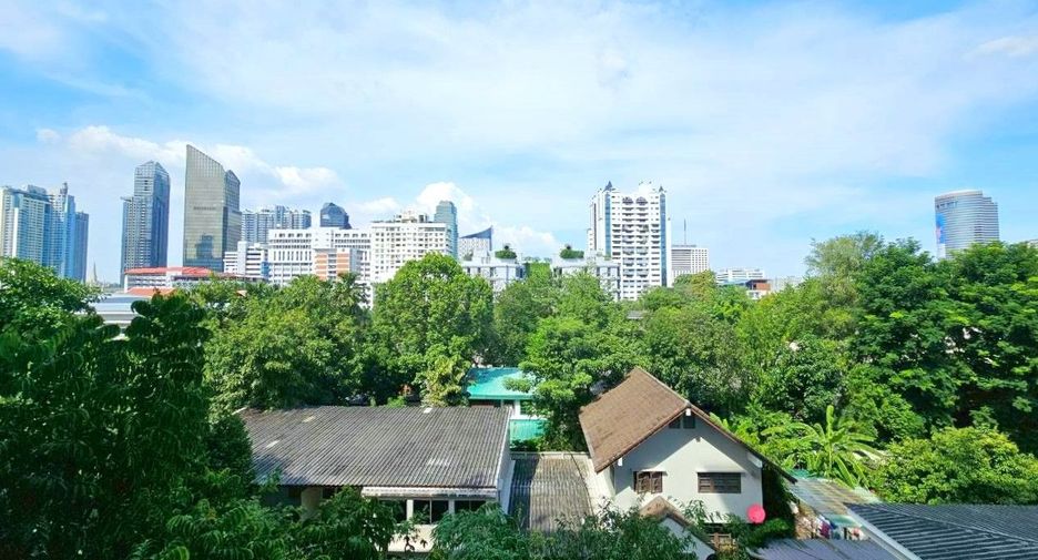 For rent 1 bed serviced apartment in Khlong Toei, Bangkok