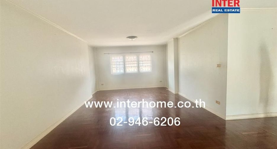 For sale 5 ベッドルーム house in Nakhon Chai Si, Nakhon Pathom