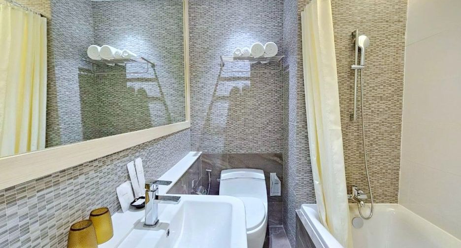 À louer 1 chambre appartement avec services à Khlong Toei, Bangkok