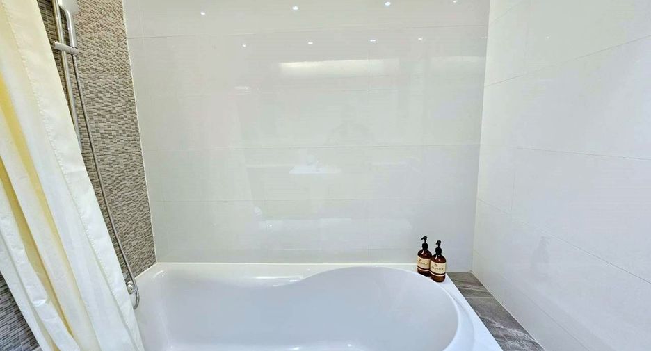 À louer 1 chambre appartement avec services à Khlong Toei, Bangkok