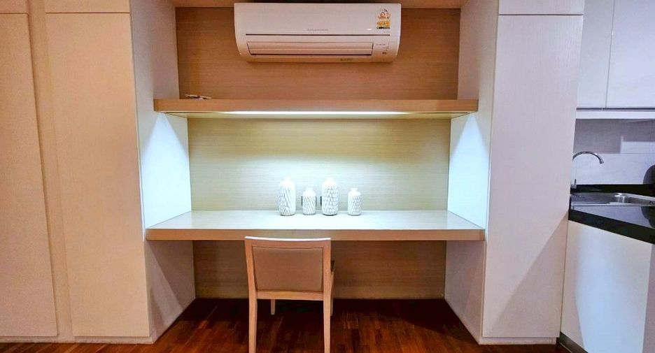À louer 1 chambre appartement avec services à Khlong Toei, Bangkok