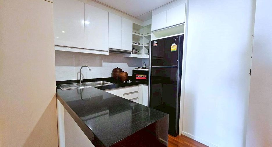 À louer 1 chambre appartement avec services à Khlong Toei, Bangkok