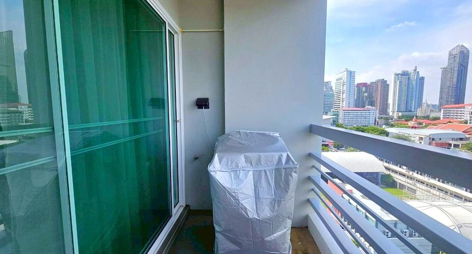 À louer 1 chambre appartement avec services à Khlong Toei, Bangkok