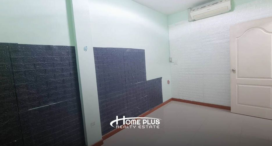 For sale 3 bedrooms townhouse in Sai Mai, Bangkok