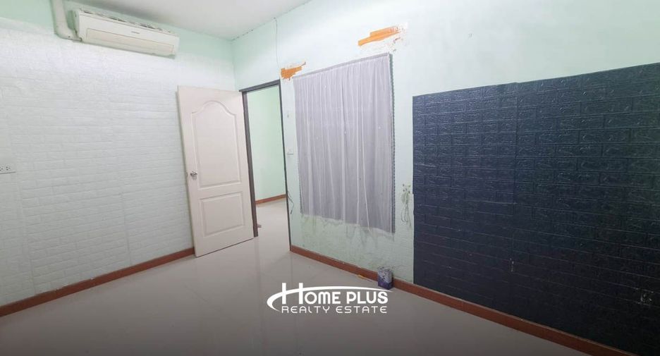 For sale 3 bedrooms townhouse in Sai Mai, Bangkok