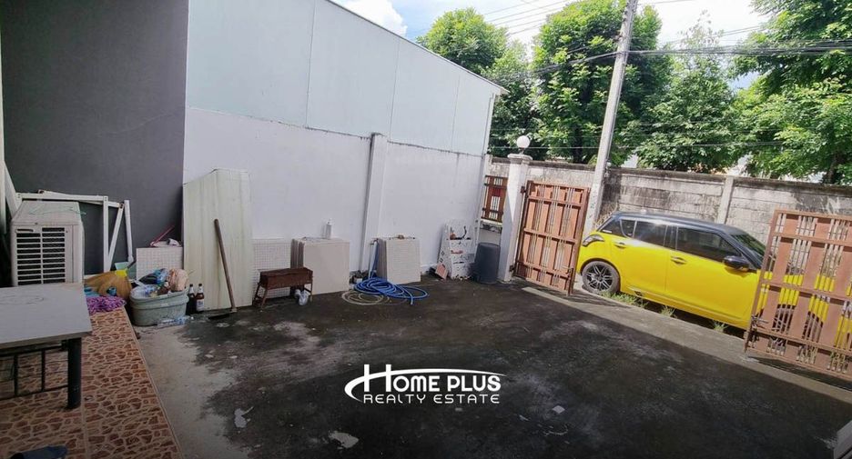 For sale 3 bedrooms townhouse in Sai Mai, Bangkok