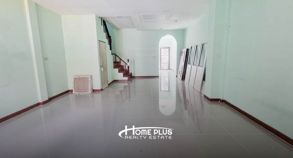 For sale 3 bedrooms townhouse in Sai Mai, Bangkok