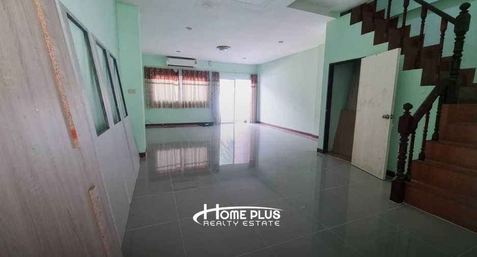 For sale 3 bedrooms townhouse in Sai Mai, Bangkok