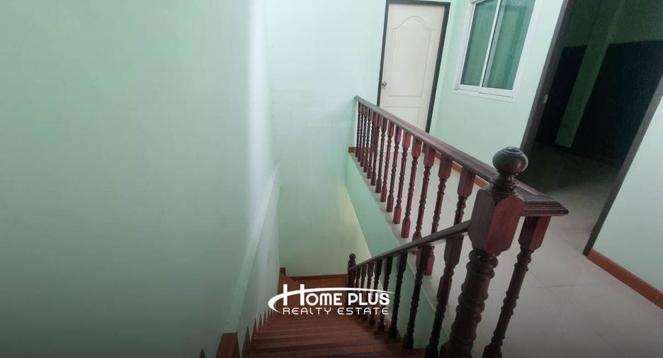 For sale 3 bedrooms townhouse in Sai Mai, Bangkok