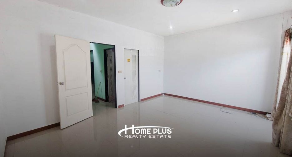 For sale 3 bedrooms townhouse in Sai Mai, Bangkok