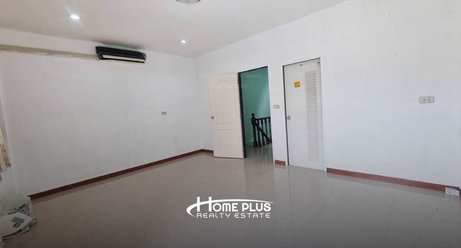 For sale 3 bedrooms townhouse in Sai Mai, Bangkok