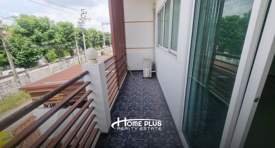 For sale 3 bedrooms townhouse in Sai Mai, Bangkok