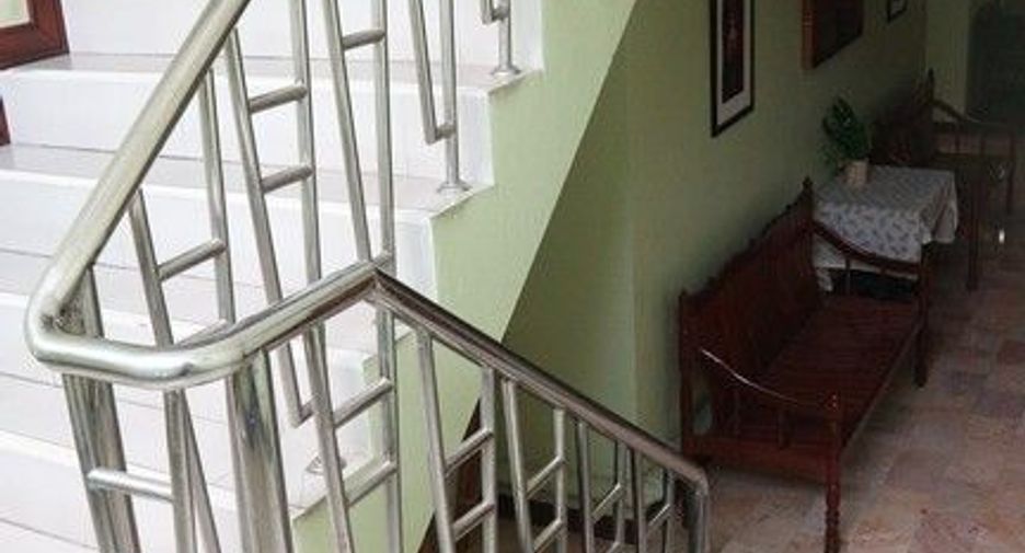 À vendre 58 chambres appartement avec services à Bang Kapi, Bangkok