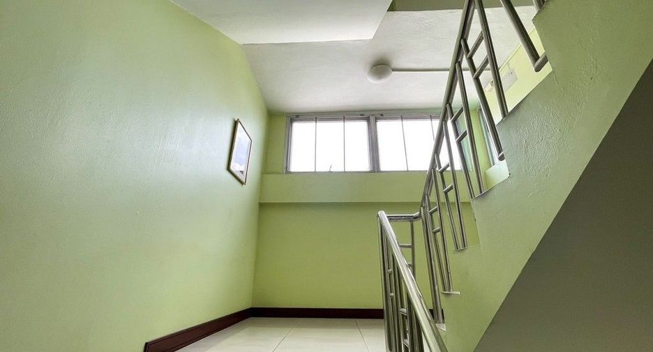 À vendre 58 chambres appartement avec services à Bang Kapi, Bangkok