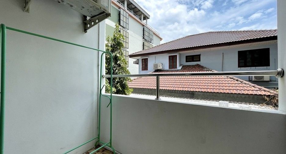 À vendre 58 chambres appartement avec services à Bang Kapi, Bangkok