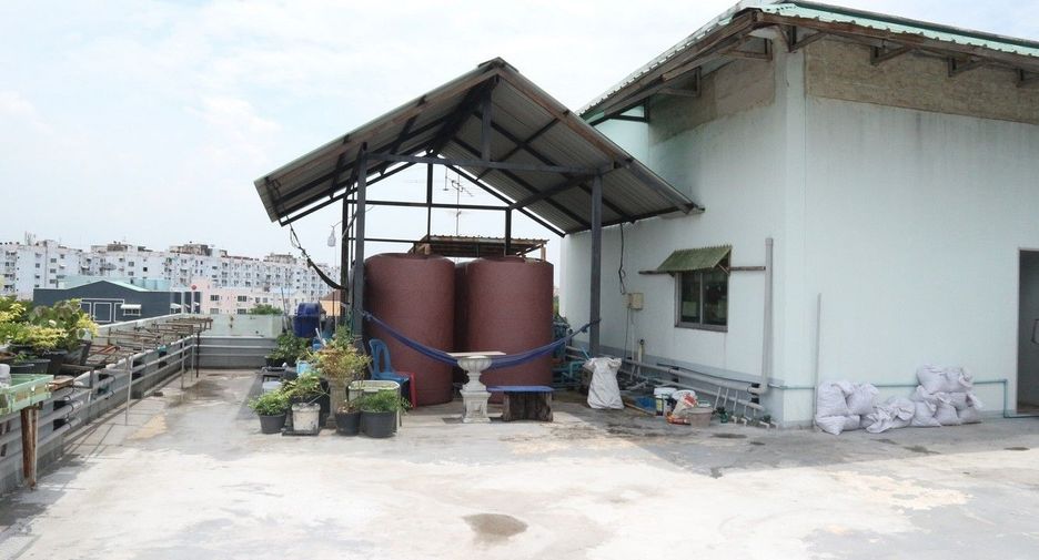 À vendre 58 chambres appartement avec services à Bang Kapi, Bangkok