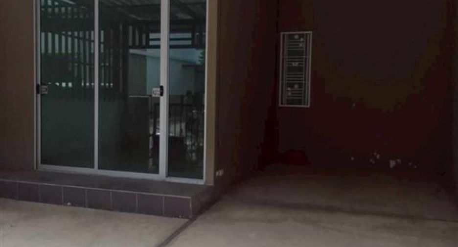For sale 3 bedrooms townhouse in Phra Samut Chedi, Samut Prakan