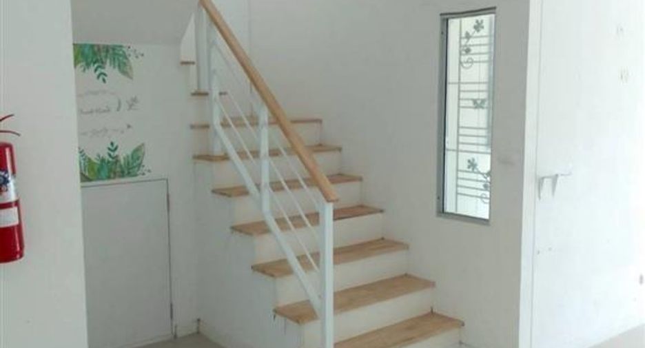 For sale 3 bedrooms townhouse in Phra Samut Chedi, Samut Prakan