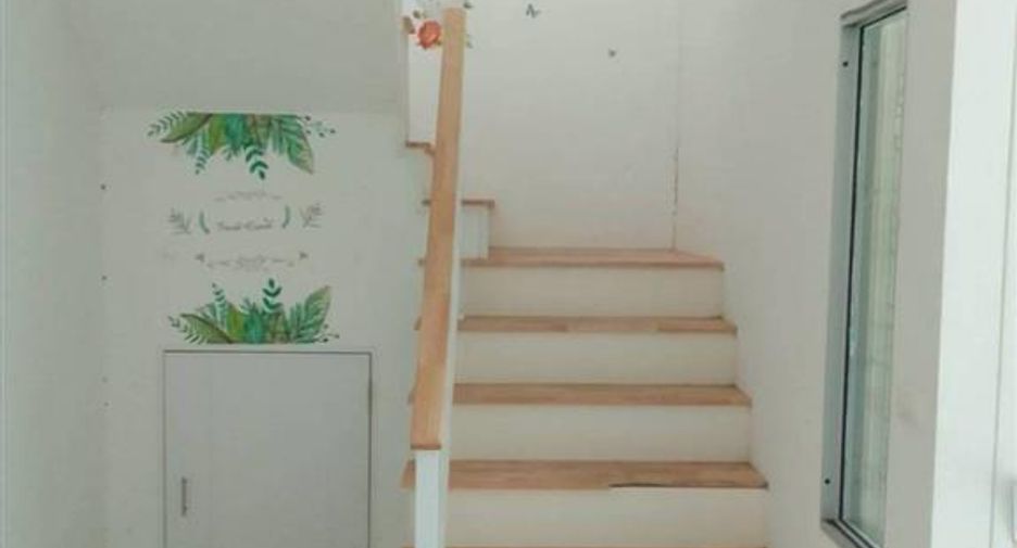 For sale 3 bedrooms townhouse in Phra Samut Chedi, Samut Prakan