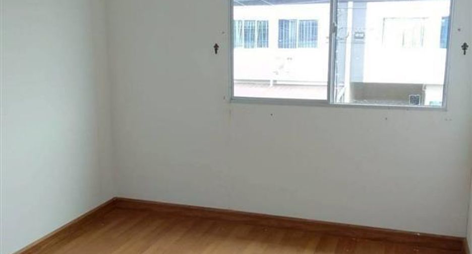 For sale 3 bedrooms townhouse in Phra Samut Chedi, Samut Prakan