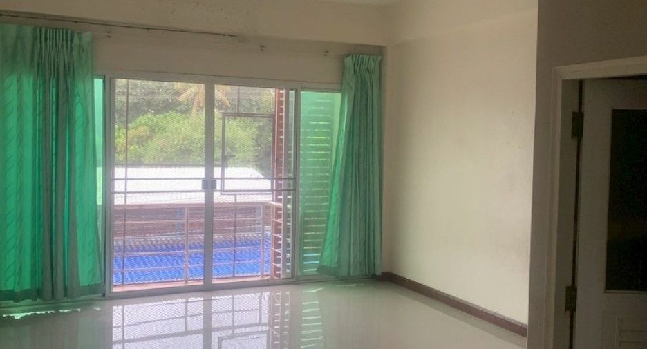 For sale 3 bedrooms retail Space in Mueang Nakhon Sawan, Nakhon Sawan