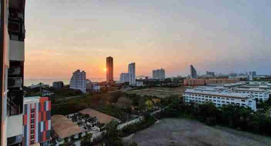 For sale 1 bed condo in Bang Lamung, Chonburi