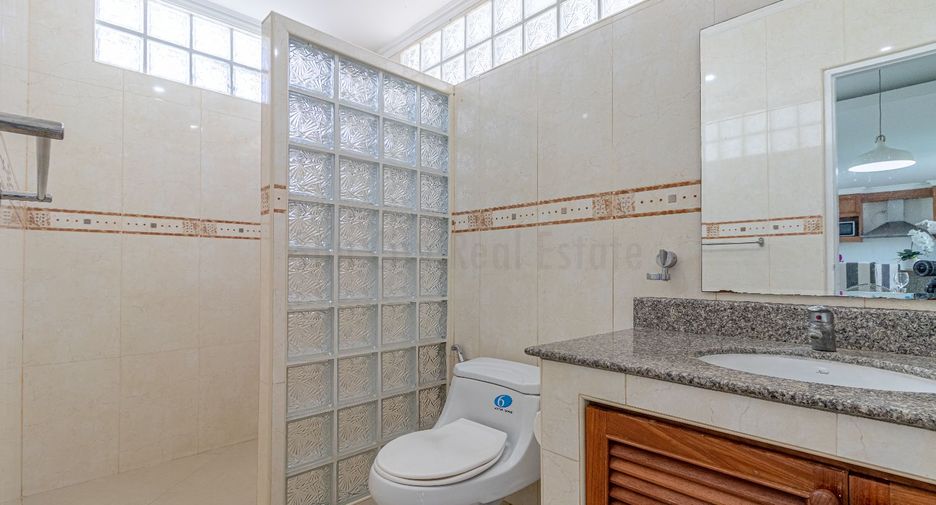 Haus zur Miete mit 3 Zimmer in Bang Lamung, Chonburi