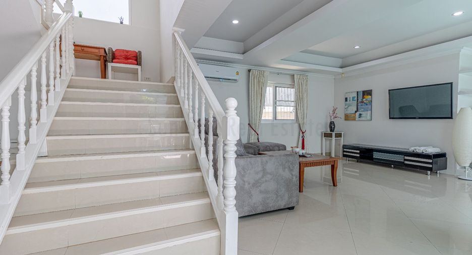 Haus zur Miete mit 3 Zimmer in Bang Lamung, Chonburi