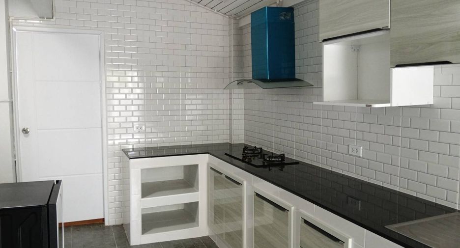 Casa en venta de 4 habitaciones en Bang Bua Thong, Nonthaburi