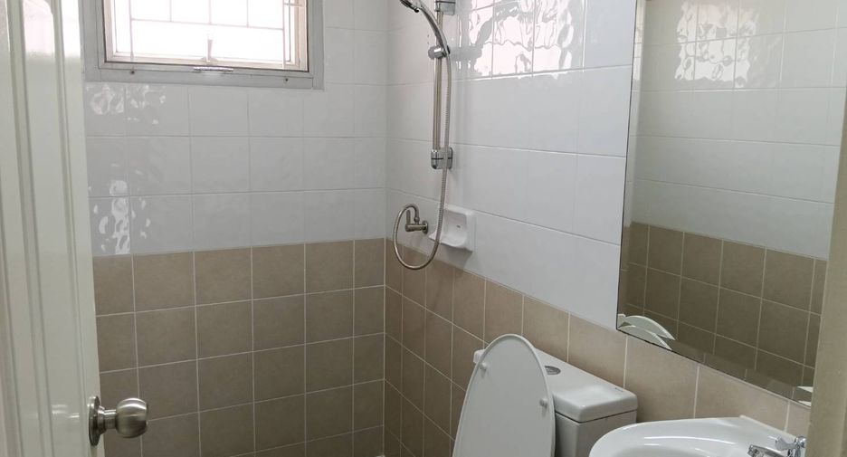 Casa en venta de 4 habitaciones en Bang Bua Thong, Nonthaburi