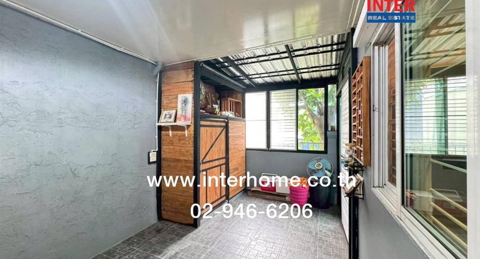For sale 2 bedrooms townhouse in Mueang Nonthaburi, Nonthaburi