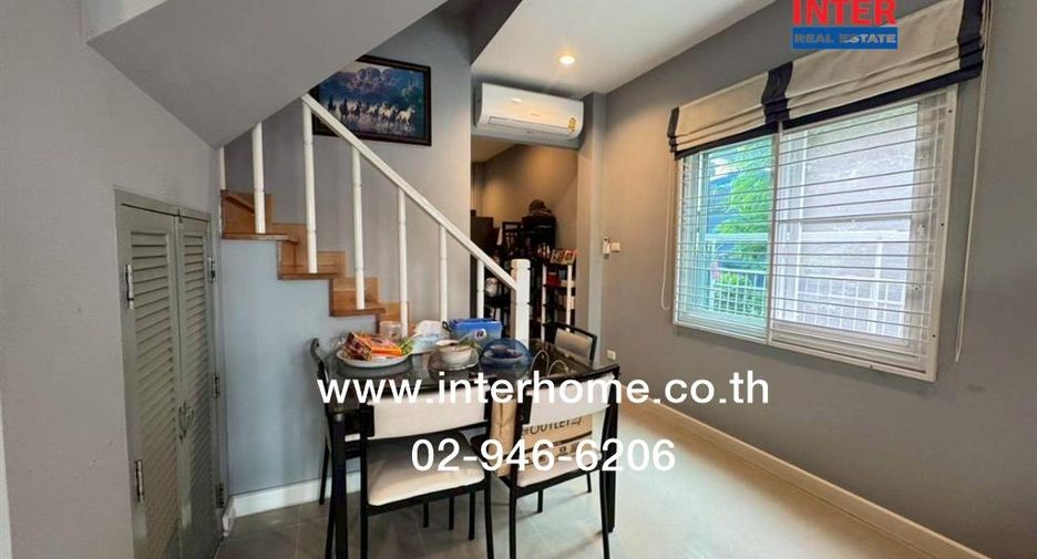 For sale 2 bedrooms townhouse in Mueang Nonthaburi, Nonthaburi