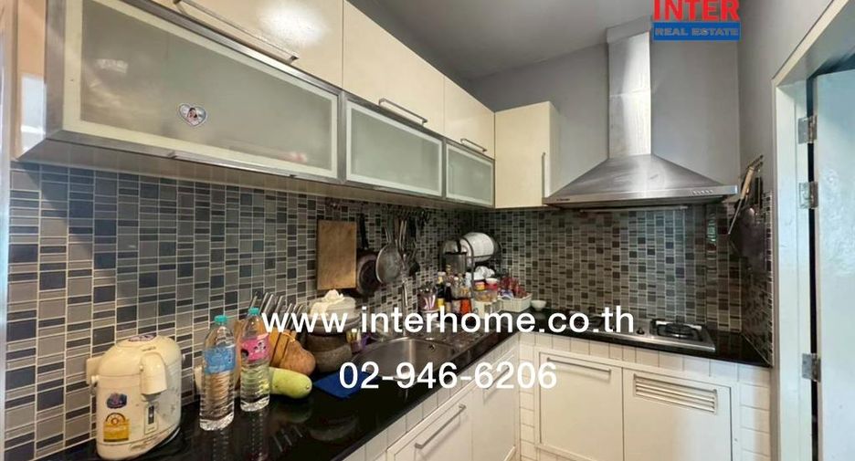 For sale 2 bedrooms townhouse in Mueang Nonthaburi, Nonthaburi