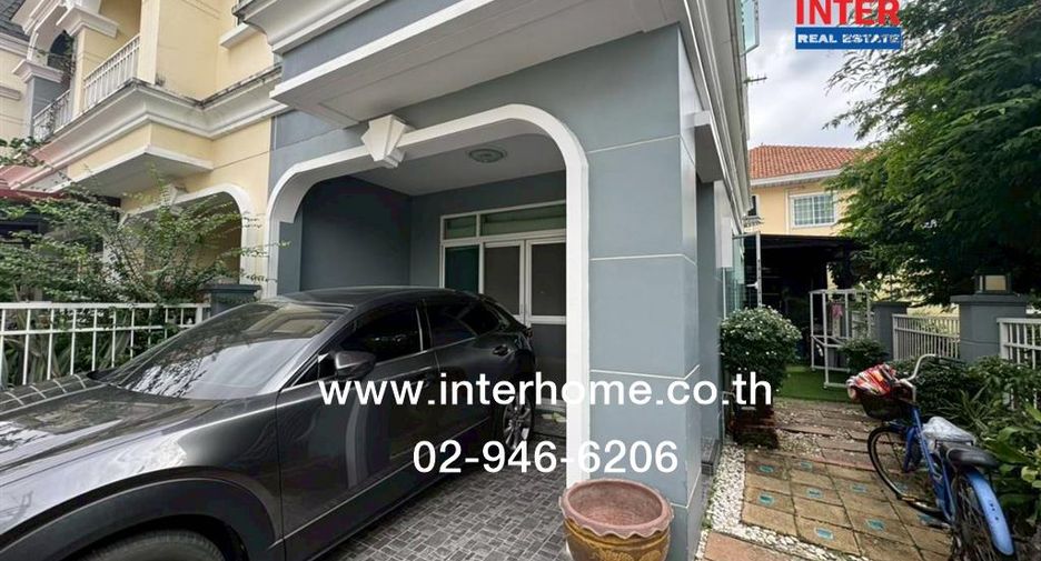 For sale 2 bedrooms townhouse in Mueang Nonthaburi, Nonthaburi