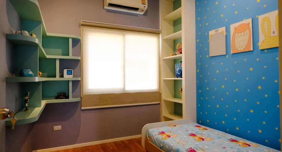 Reihenhaus zum Kauf mit 3 Zimmer in Mueang Pathum Thani, Pathum Thani