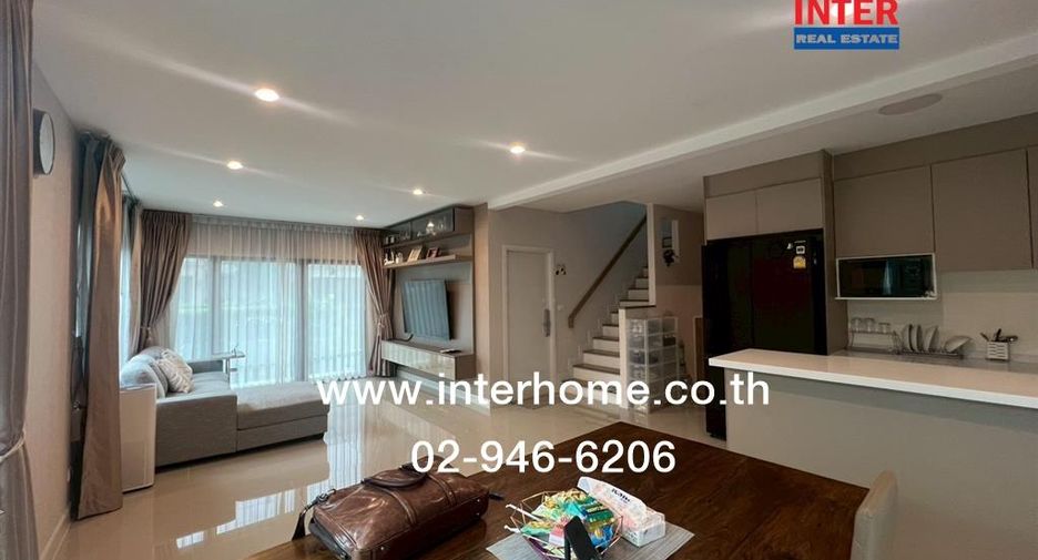 Продажа 4 спальни дом в Mueang Pathum Thani, Патумтани