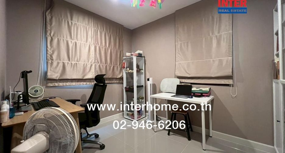 Продажа 4 спальни дом в Mueang Pathum Thani, Патумтани