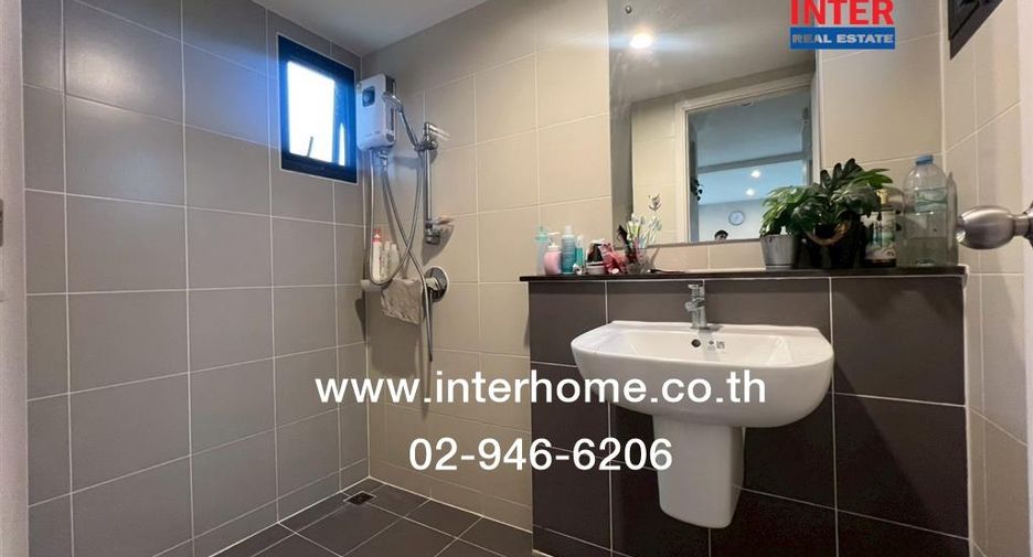 Продажа 4 спальни дом в Mueang Pathum Thani, Патумтани