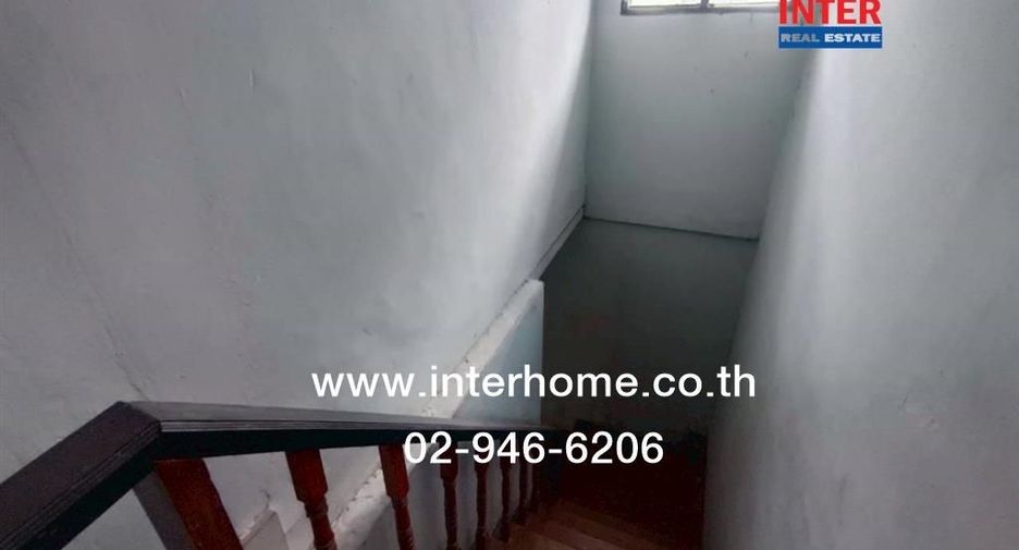 For sale 2 bedrooms townhouse in Phra Samut Chedi, Samut Prakan
