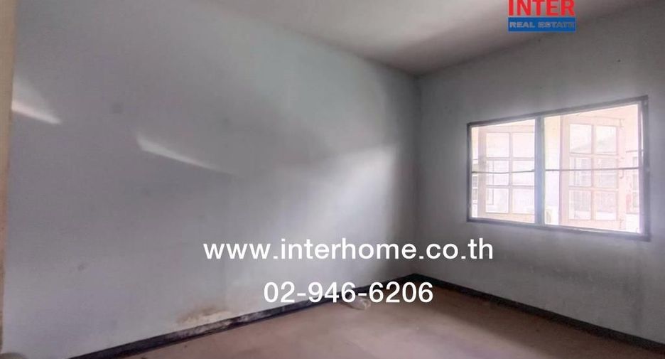 For sale 2 bedrooms townhouse in Phra Samut Chedi, Samut Prakan