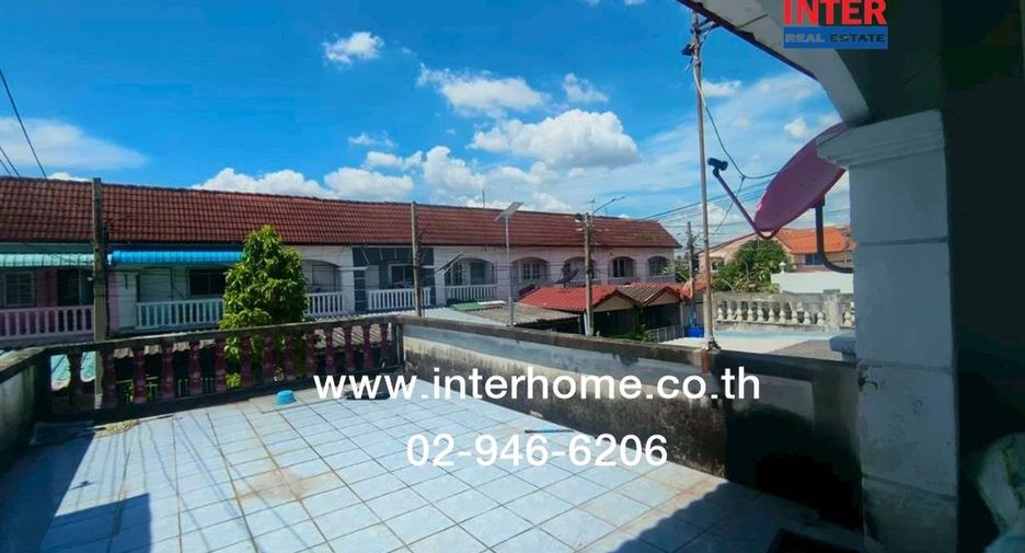 For sale 2 bedrooms townhouse in Phra Samut Chedi, Samut Prakan