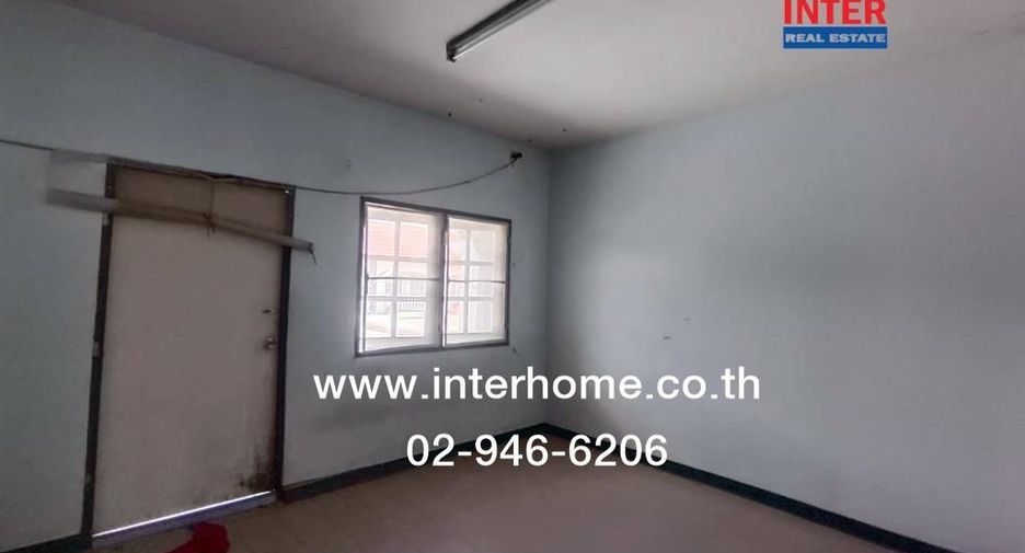 For sale 2 bedrooms townhouse in Phra Samut Chedi, Samut Prakan