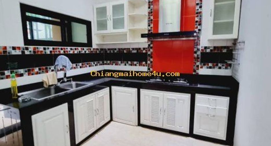 For rent 4 bedrooms house in San Sai, Chiang Mai